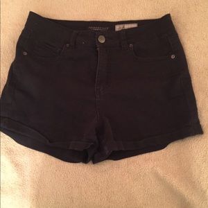 Black Aeropostale high wasted midi shorts.